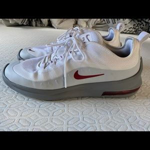 EUC Nike Air Max